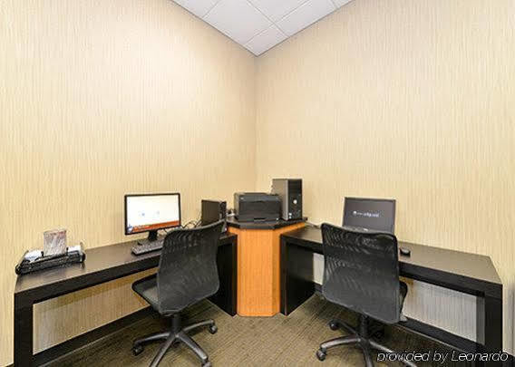 Fairfield By Marriott & Cincinnati Newport